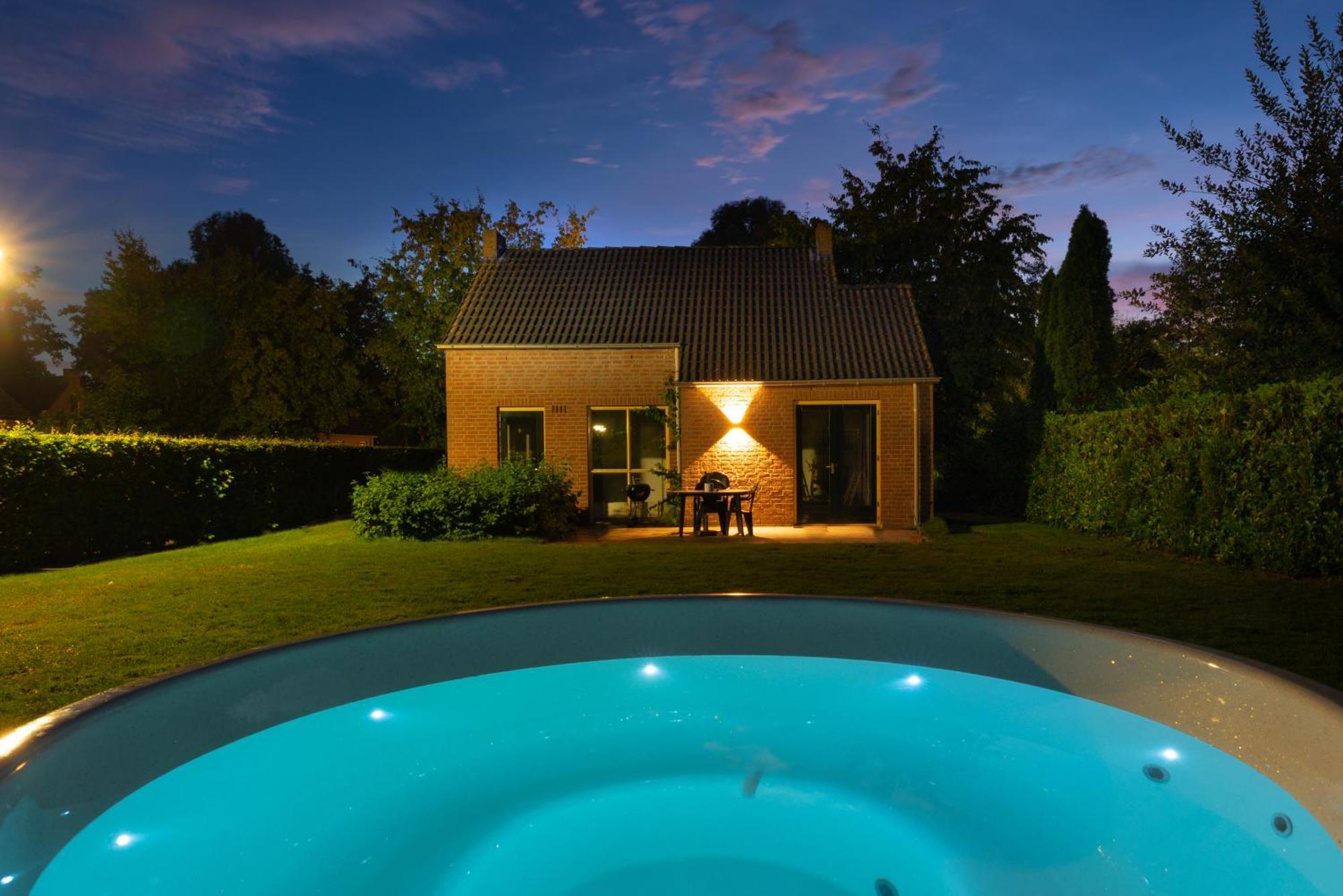 6P Vrijstaand Huis Met Royale Tuin En Hottub Ewijk Luaran gambar